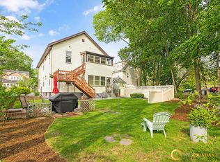 8 Cross St #8, Winchester, MA 01890