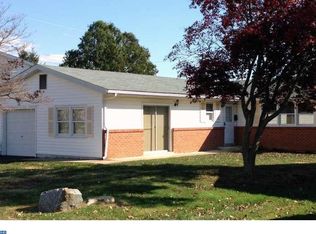 102 Spruceglen Dr, Newark, DE 19711