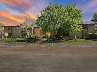 36D Abbey Villa Cir, Fontana, WI 53125