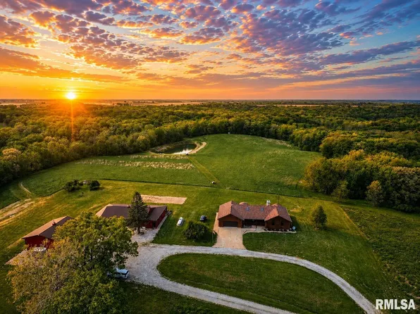 1066 County Road 1150 Rd N, Henry, IL 61537