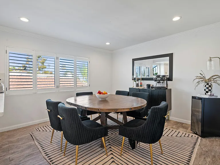 1825 Caddington Dr — Photo 9