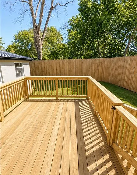 120 Jenks St — Photo 10