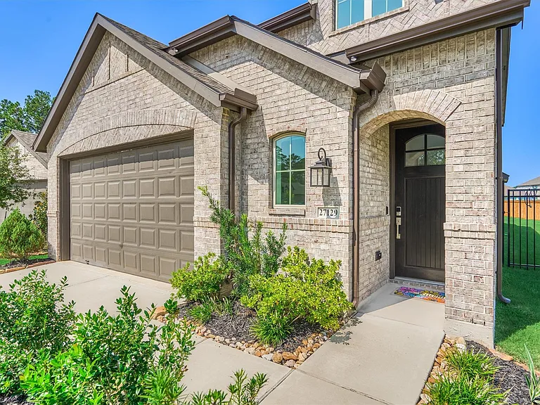 27129 Ivorywood Dr — Photo 3