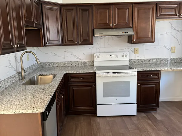 4739 Donelson Rd, Virginia Beach, VA 23455