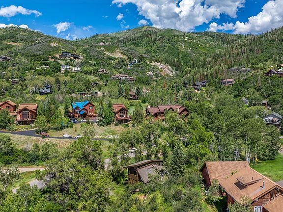 4th image of 2550-2552 Val Disere Circle