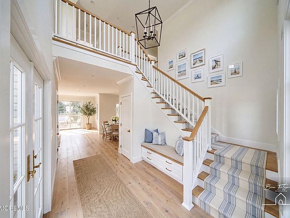 2nd image of 907 Woodcrest Drive