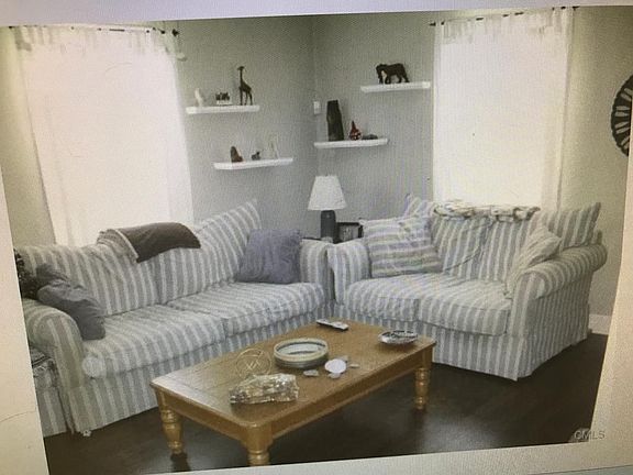 3rd image of 169 Burnsford Ave