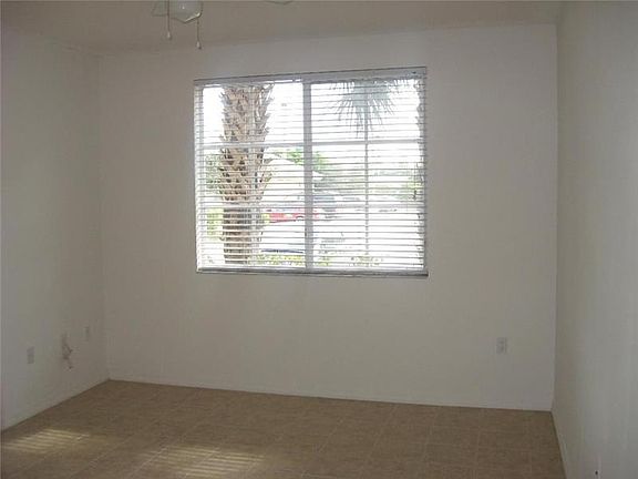 2nd image of 2090 W Preserve Way