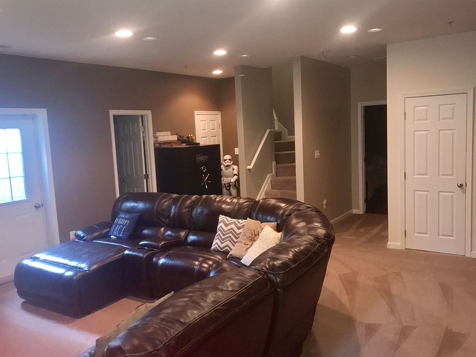 2nd image of 7840 Hemingway Pl