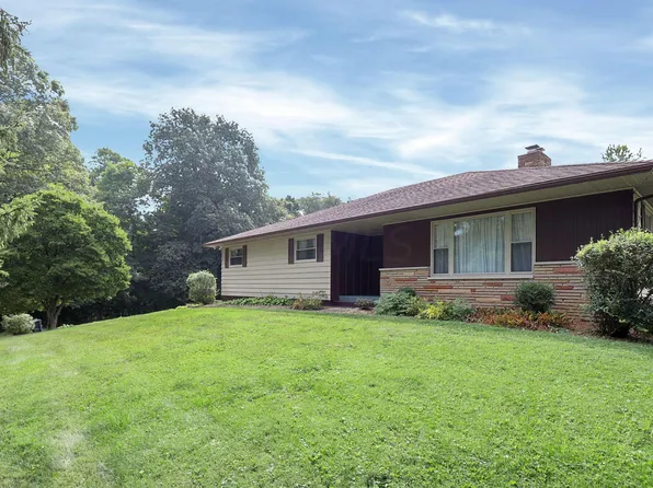 104 Carstairs Rd, Heath, OH 43056