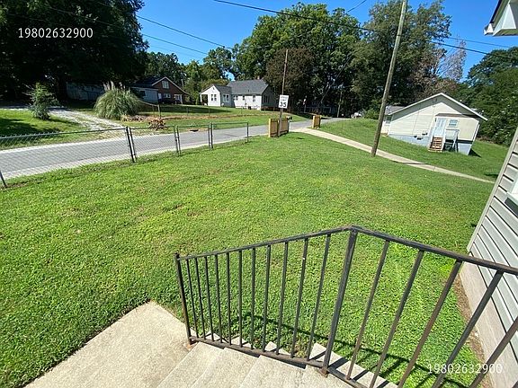 2nd image of 624 1/2 S Avon St