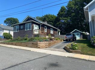 24 Burdick Ave, Newport, RI 02840