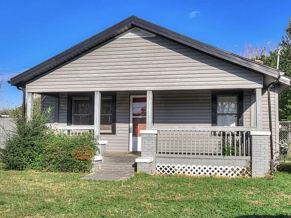 4th image of 1123 Roselle Street