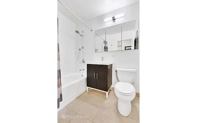 Rented by Douglas Elliman | media 18