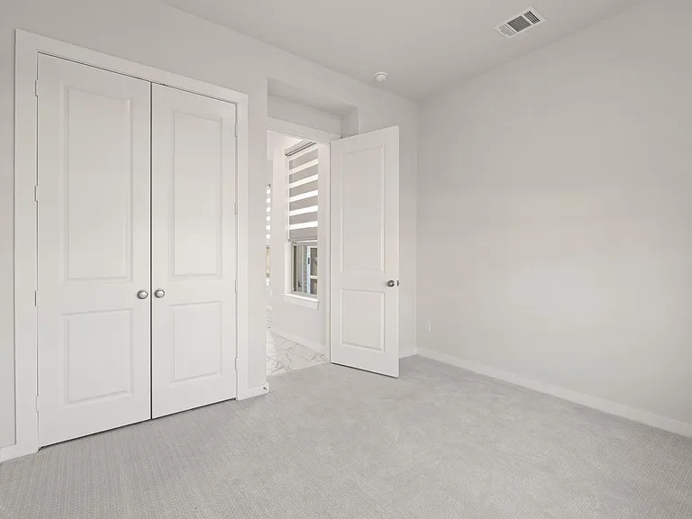 6579 Scarlet Pond Ln — Photo 38