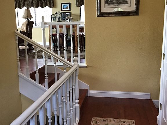5th image of 12800 Mueller Dr