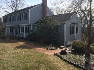 59 Barnswallow Dr, Trumbull, CT 06611