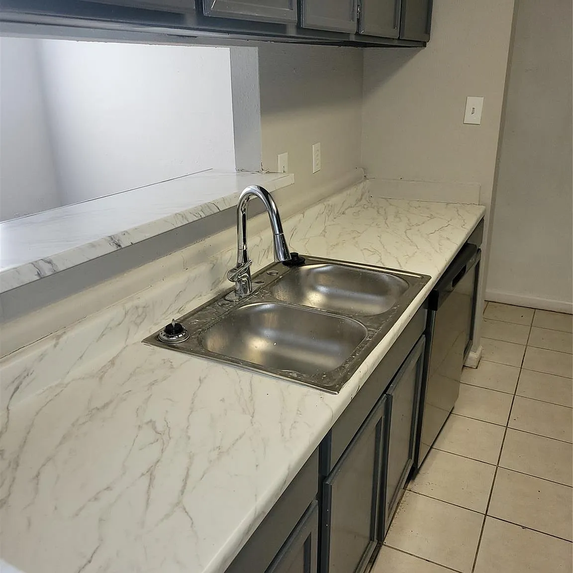 3 bed, 2.0 bath, 1046 sqft, $1,500 — Photo 3