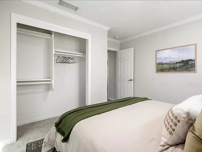 Queen Bed