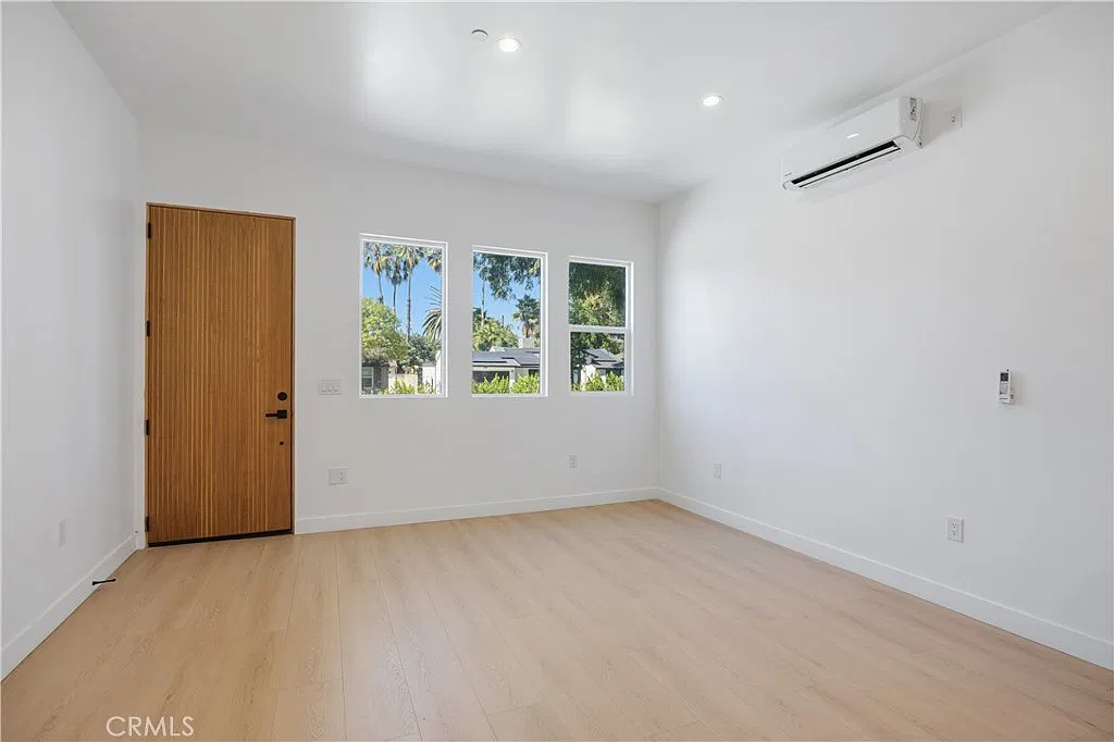1 bed, 500 sqft, $2,495 — Photo 4