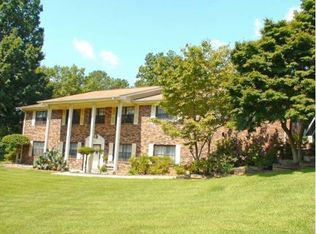 1008 Keith Dr, Weaver, AL 36277