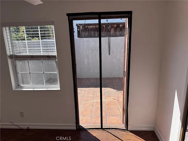 360 16th Pl — Photo 15