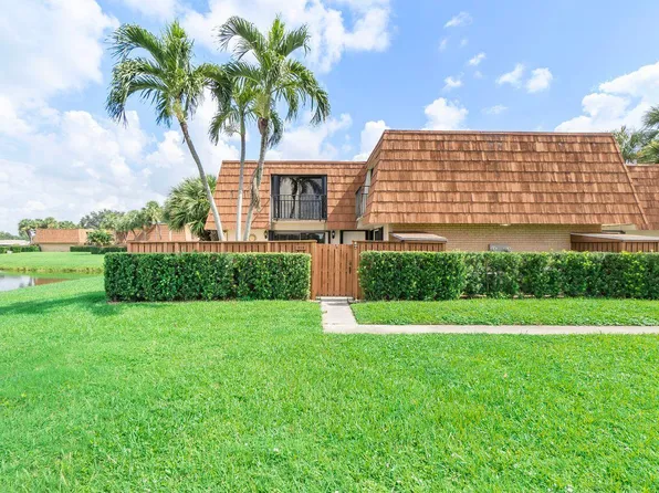 316 Live Oak Lane, Boynton Beach, FL 33436