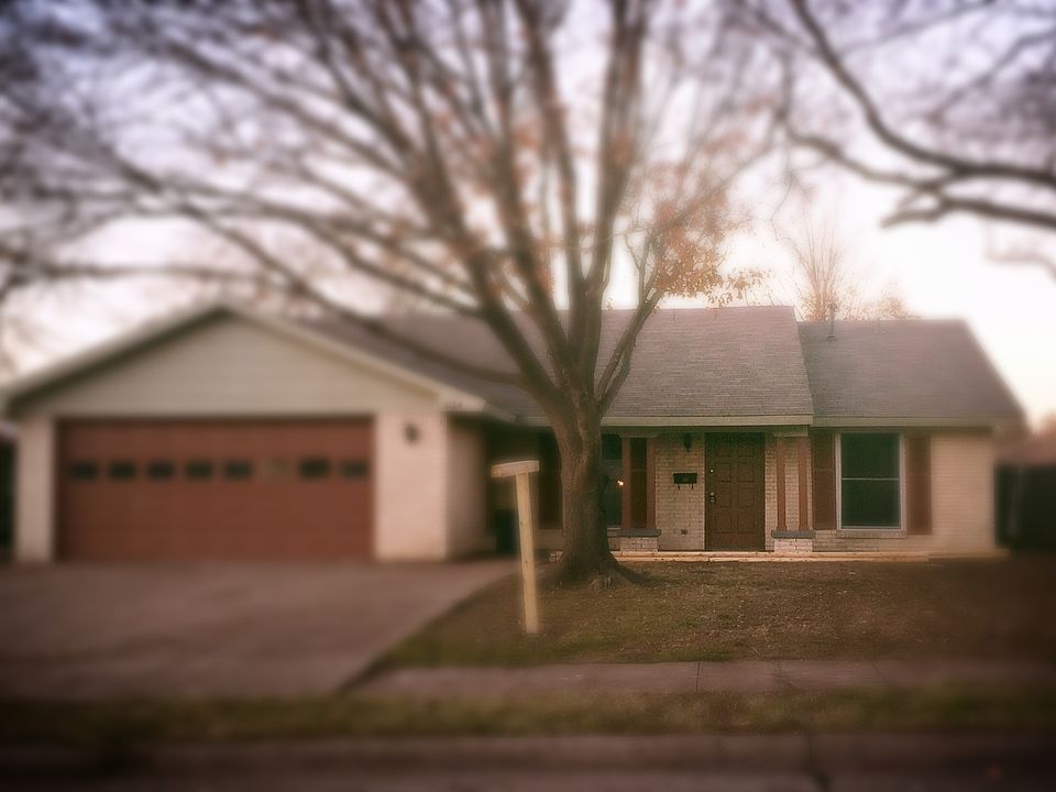 1st image of 634 Forest Park Pl
