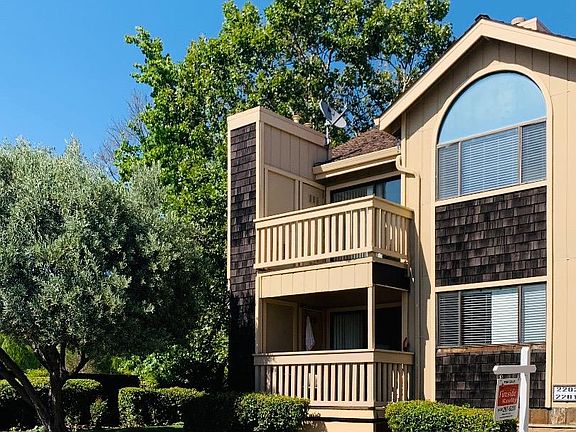 2nd image of 2202 Brega Ln