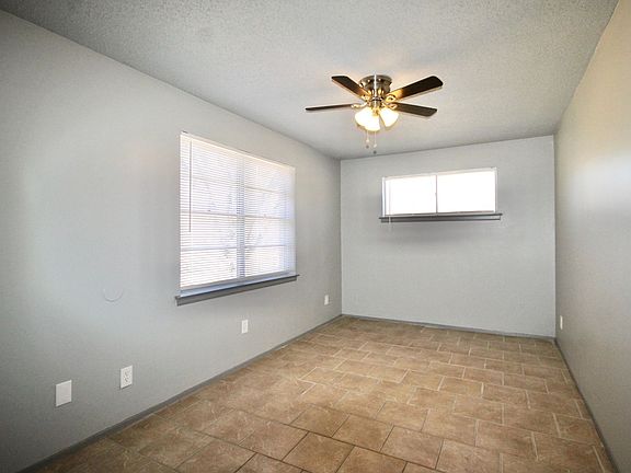 5th image of 487 Williams Ave #1