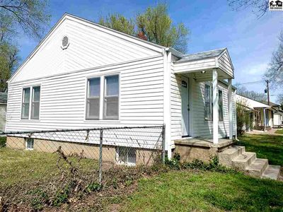 528 W 12th Ave, Hutchinson, KS, 67501