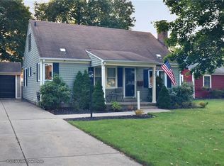 124 Pinecrest Dr, Pawtucket, RI 02861