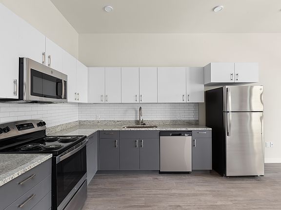 5th image of 4453 Vista Ave #1