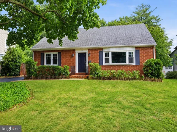 730 N Lafayette Ave, Morrisville, PA 19067