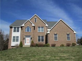 3 Grooms Way, East Lyme, CT 06333