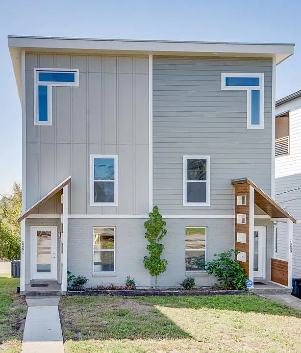 126 Fern Ave #C