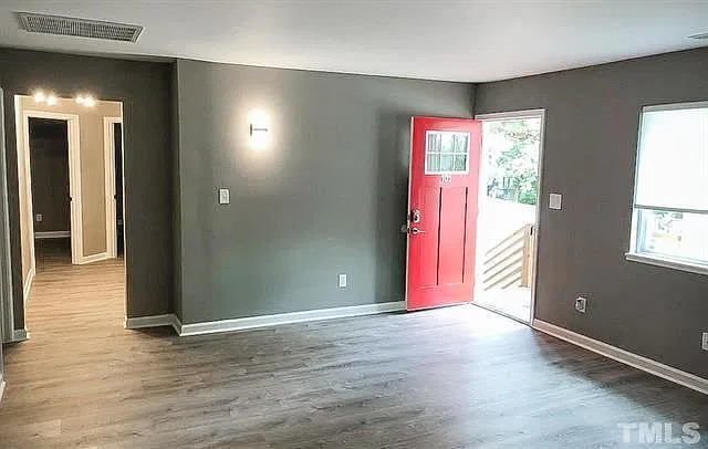 4 bed, 4.0 bath, $4,000 — Photo 2