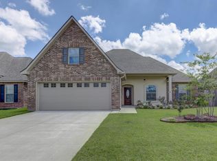 308 Claystone Rd, Youngsville, LA 70592