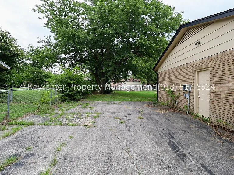 11621 N 103rd East Ave — Photo 5