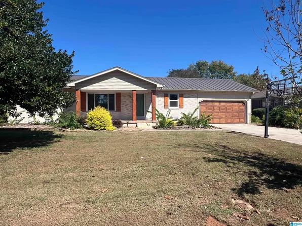 1119 Catalpa St, Tuscumbia, AL 35674