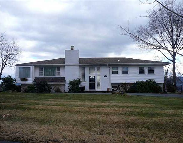 1st image of 13 Linda Dr