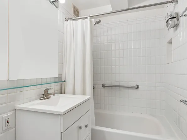 45 West 54th Street 3CD image 13 of 13