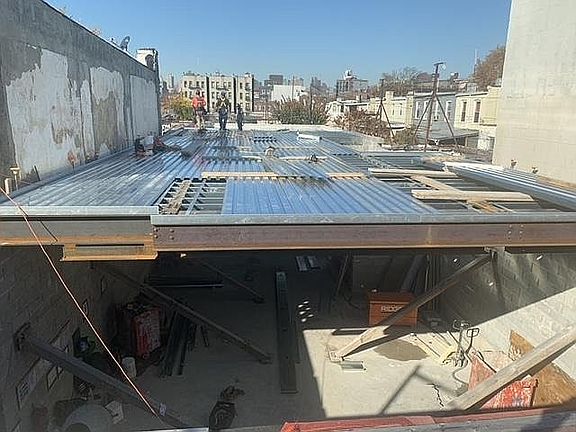 5th image of 3012 21st St