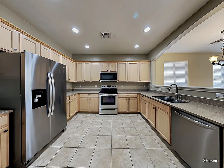 991 E Saddleback Pl — Photo 5