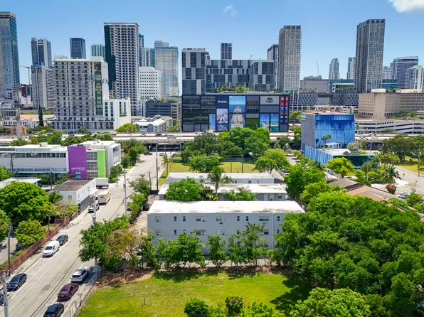 Miami Central Apartments