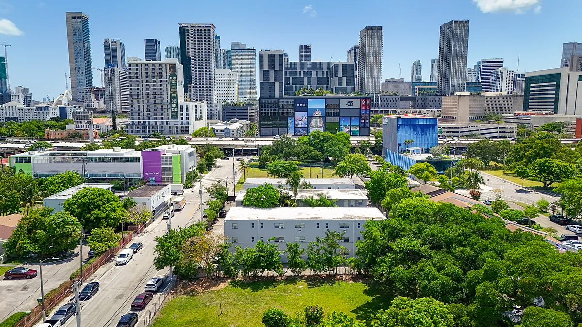 Building Photo - Miami Central Apartments