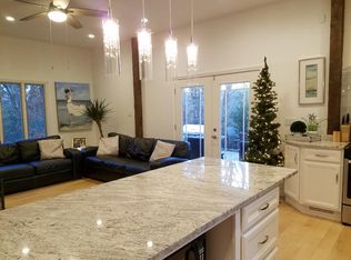 46 Cornwall Rd, Warren, CT 06754