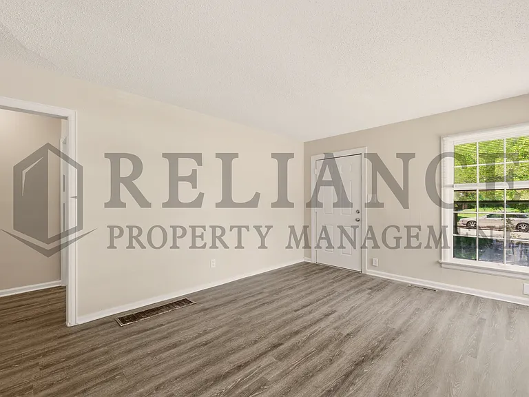 2638 E Grail St — Photo 10