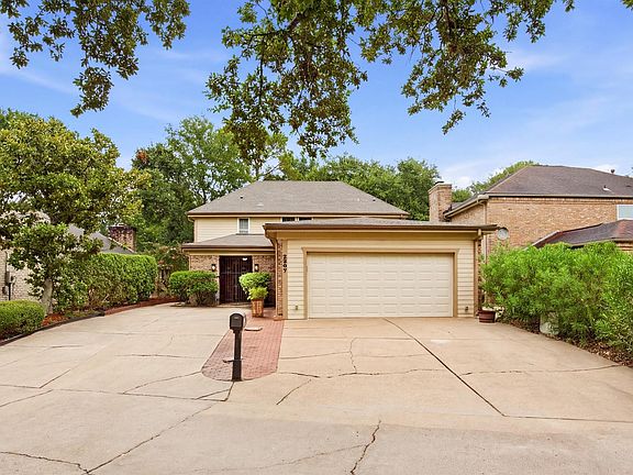 2nd image of 2807 Quail Hollow Dr