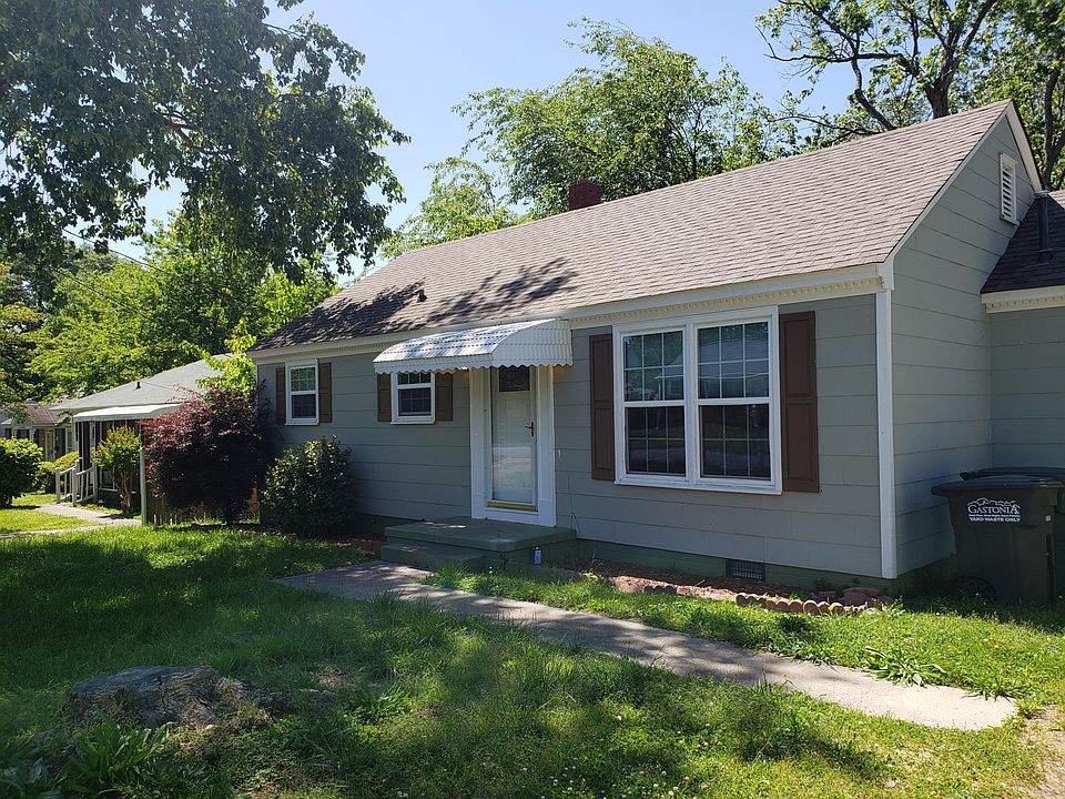 1st image of 1219 Golf Course Dr